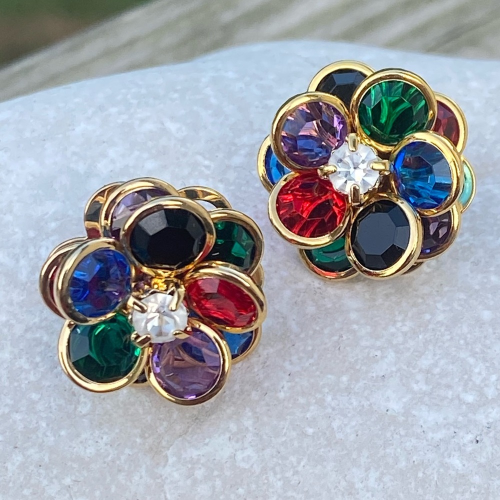 Sparkling multicolor floral fashion earrings gold plated